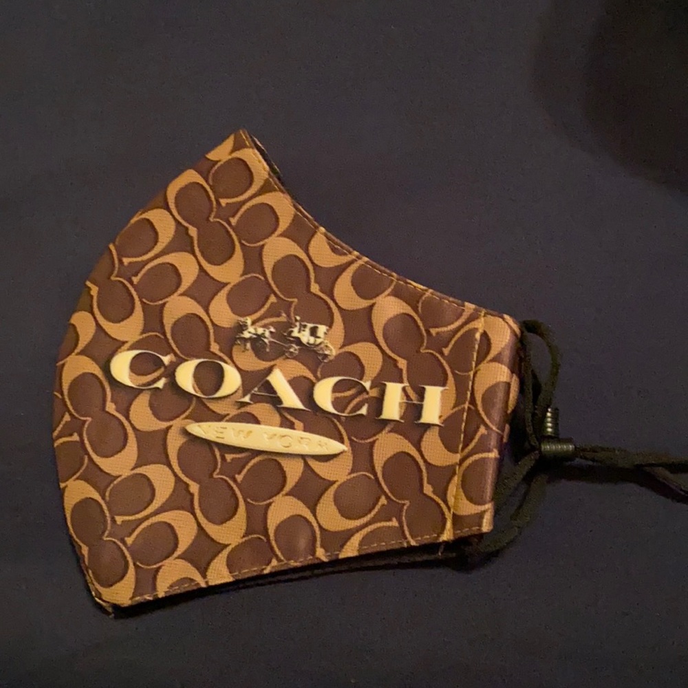 Coach mask